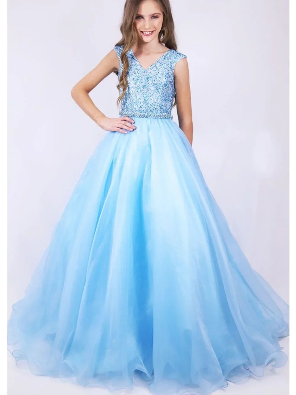 Ava Presley light blue pageant dress little girl size 10, new with tags, has a f